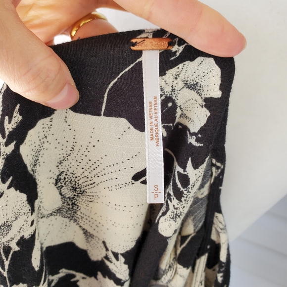 Free People French quarter oral wrap dress - Picture 6 of 11